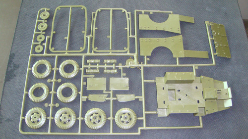 [开盒评测]威望-1/35美国M3A1轮式装甲运输车(03078)-封面及总览 - 第2张  | 制作坦克模型记录