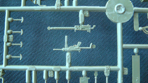 [开盒评测]威望-1/35美国M3A1轮式装甲运输车(03078)-封面及总览 - 第9张  | 制作坦克模型记录
