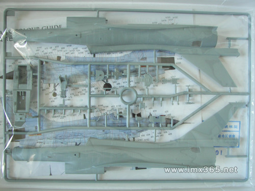 [开盒评测]威骏-1/48中国歼-10S双座型战斗机(FB4005)-封绘及开盒 - 第4张  | 制作坦克模型记录