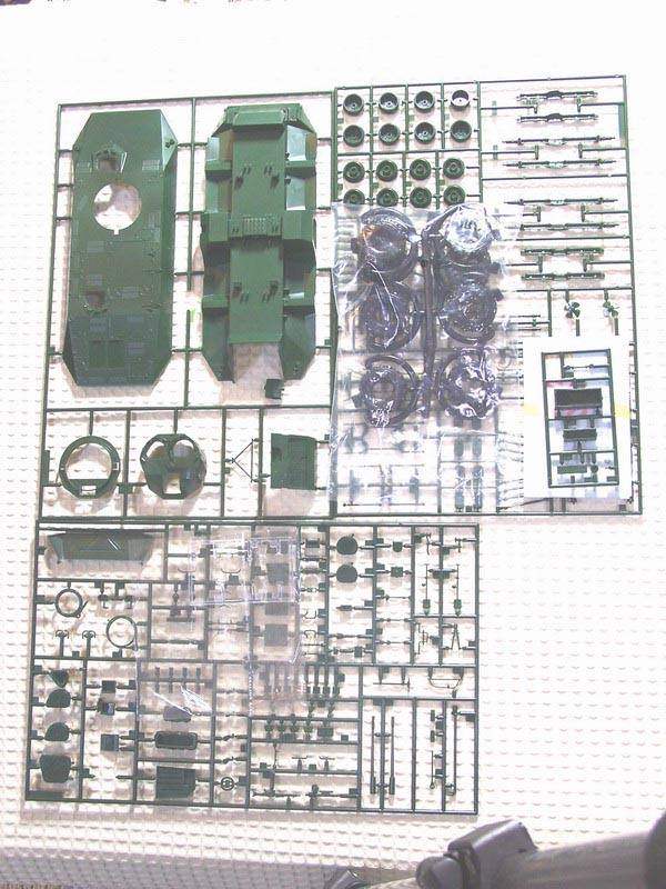 [开盒评测]威望-1/35德国山猫A2 SFOR 8X8装甲侦察车(03040)-封绘及总览 - 第1张  | 制作坦克模型记录