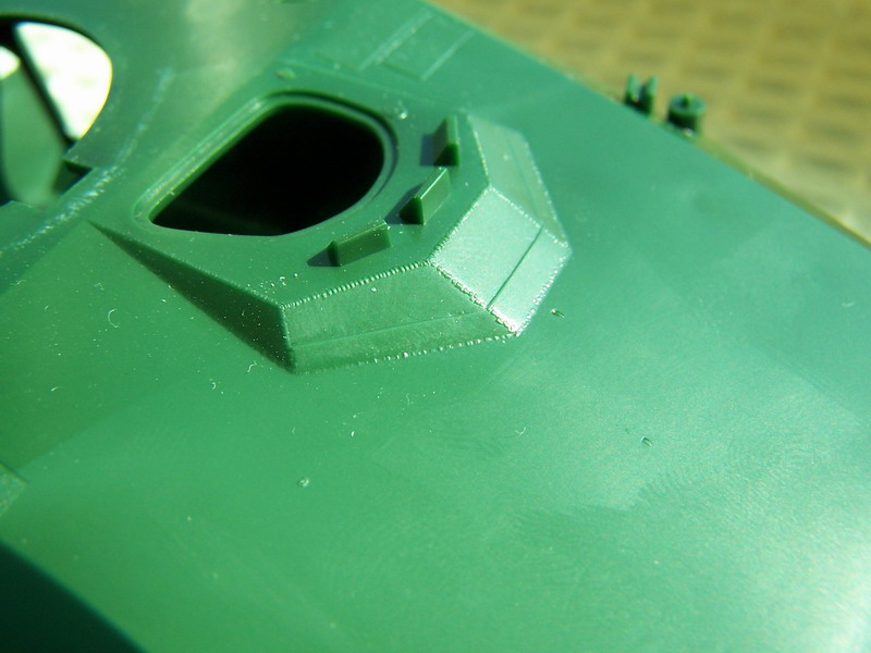 [开盒评测]威望-1/35德国山猫A2 SFOR 8X8装甲侦察车(03040)-封绘及总览 - 第7张  | 制作坦克模型记录