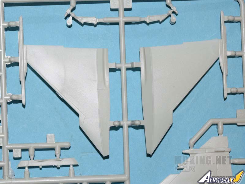 [开盒评测]威望-1/72瑞典JAS-39