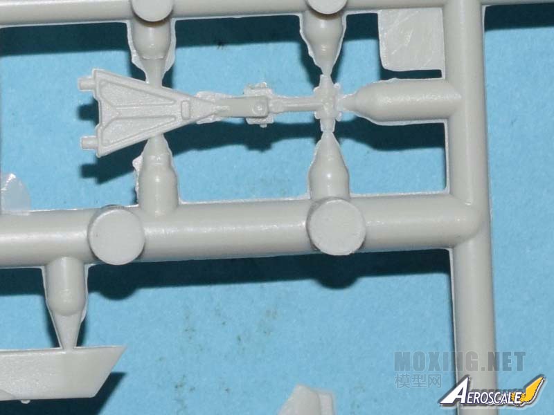 [开盒评测]威望-1/72瑞典JAS-39