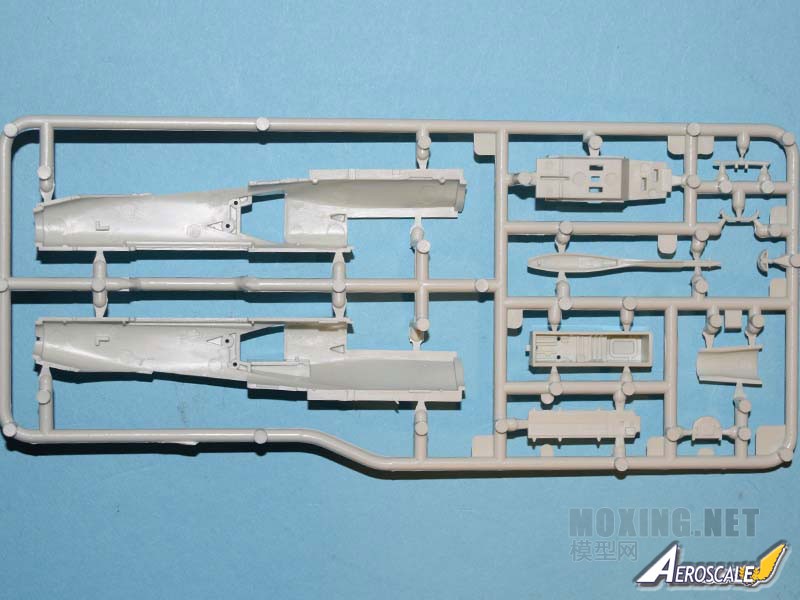 [开盒评测]威望-1/72瑞典JAS-39