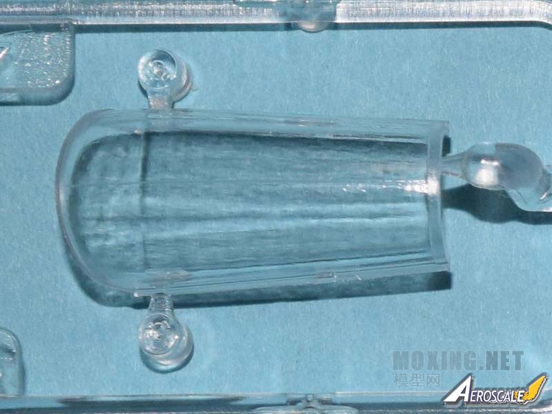 [开盒评测]威望-1/72瑞典JAS-39