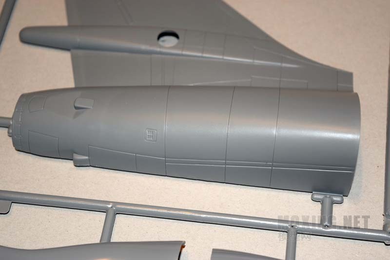 [开盒简评]威望/利华-1/48美国B-1B