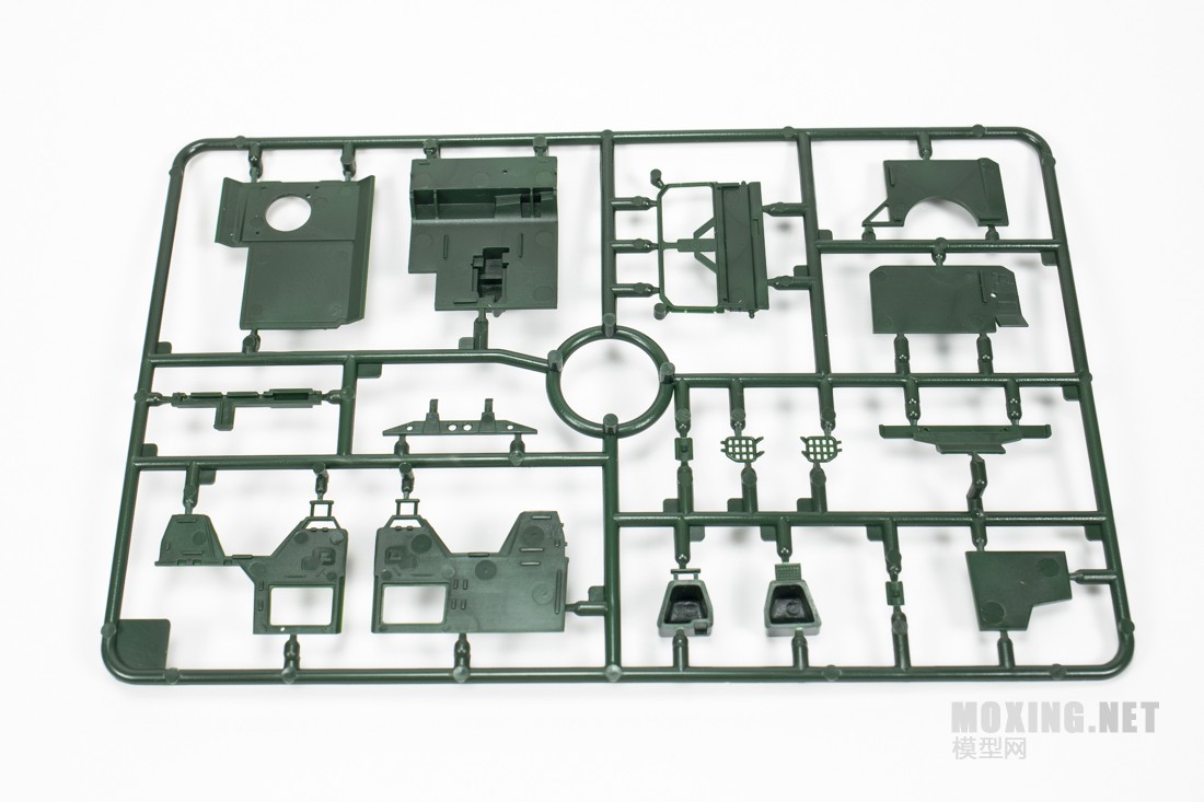 [模型网评测]威望-1/72德国LKW 5t.mil gl(MAN 4x4卡车)(03300)-开盒简介 - 第2张  | 制作坦克模型记录