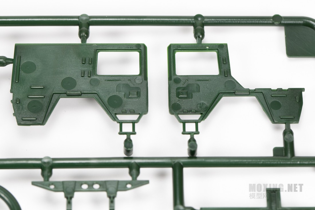 [模型网评测]威望-1/72德国LKW 5t.mil gl(MAN 4x4卡车)(03300)-开盒简介 - 第2张  | 制作坦克模型记录