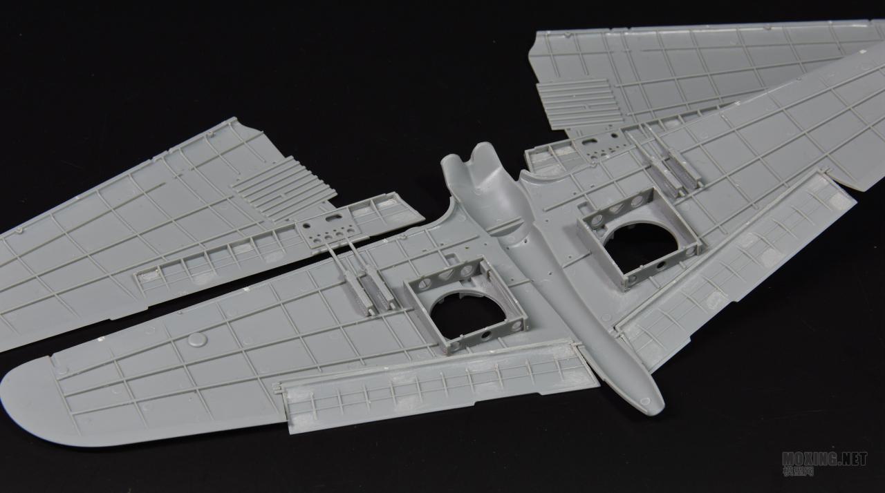 [模型网评测]威骏-1/48寇蒂斯P-40C(霍克81A-2)战斗机(飞虎队)(FB4006)-实机简介 - 第11张  | 制作坦克模型记录
