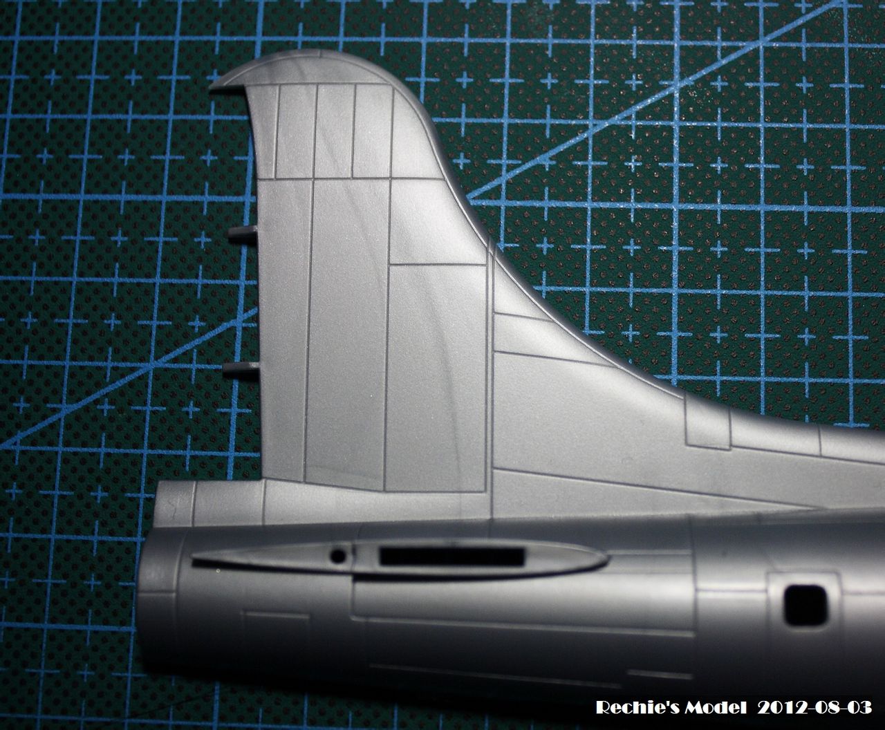 [开盒评测]威望-1/72波音B-17G