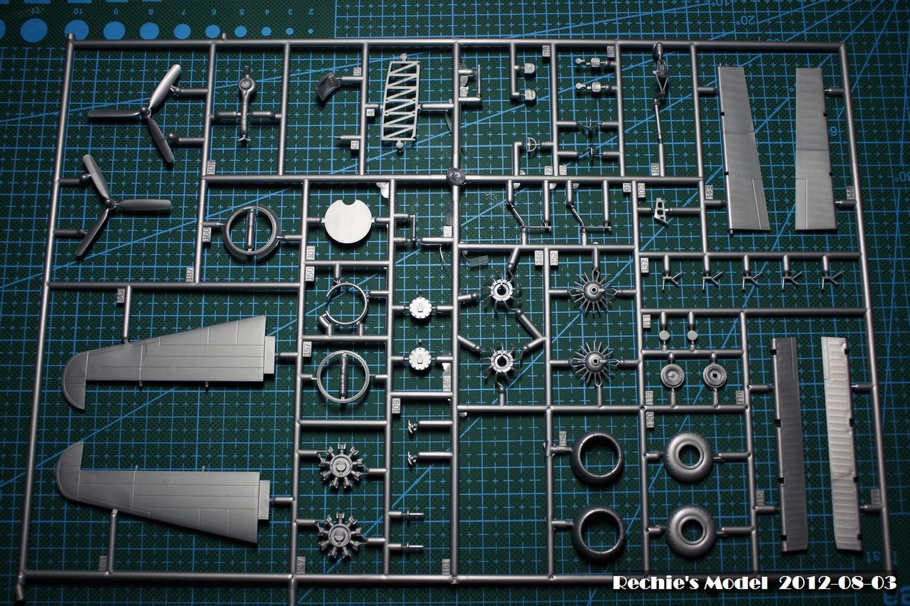[开盒评测]威望-1/72波音B-17G
