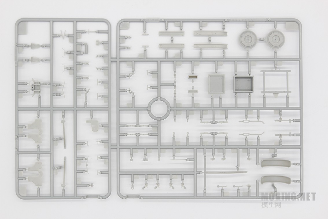 [模型网评测]威骏-1/35德国霍希(Kfz12)早期型+ 28mm sPzB41反坦克炮+拖车(CB35209)-开盒一览 - 第2张  | 制作坦克模型记录