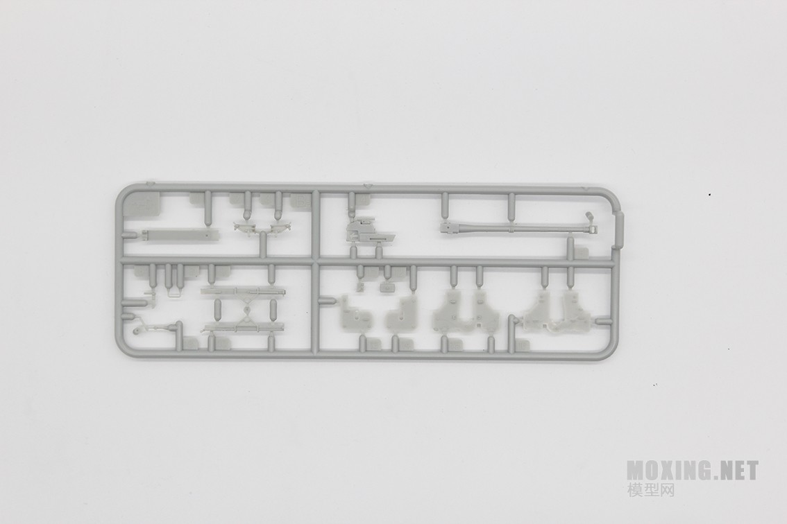 [模型网评测]威骏-1/35德国霍希(Kfz12)早期型+ 28mm sPzB41反坦克炮+拖车(CB35209)-开盒一览 - 第7张  | 制作坦克模型记录