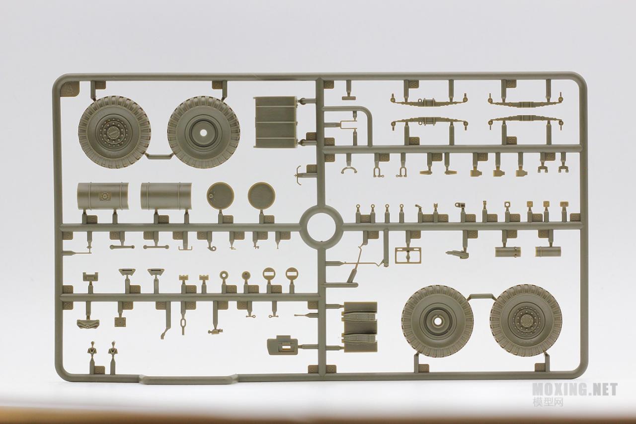 [模型网评测]威骏(CB35115)-1/35猎犬MK.I型装甲车(后期型)加12英尺突击桥-实车简介 - 第1张  | 制作坦克模型记录