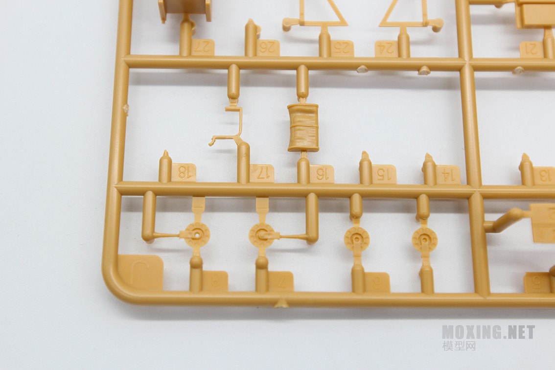 [模型网评测]威骏-1/35德国霍希(Kfz12)早期型+ 28mm sPzB41反坦克炮+拖车(CB35209)-开盒一览 - 第12张  | 制作坦克模型记录