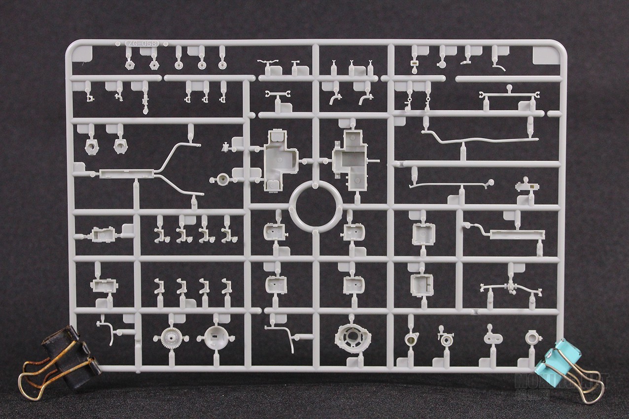 [模型网评测]威骏(CB35138)-1/35克虏伯Kfz.69牵引车(后期型)及Pak36反坦克炮-开盒 - 第13张  | 制作坦克模型记录