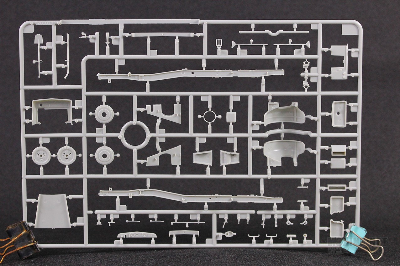 [模型网评测]威骏(CB35138)-1/35克虏伯Kfz.69牵引车(后期型)及Pak36反坦克炮-开盒 - 第20张  | 制作坦克模型记录