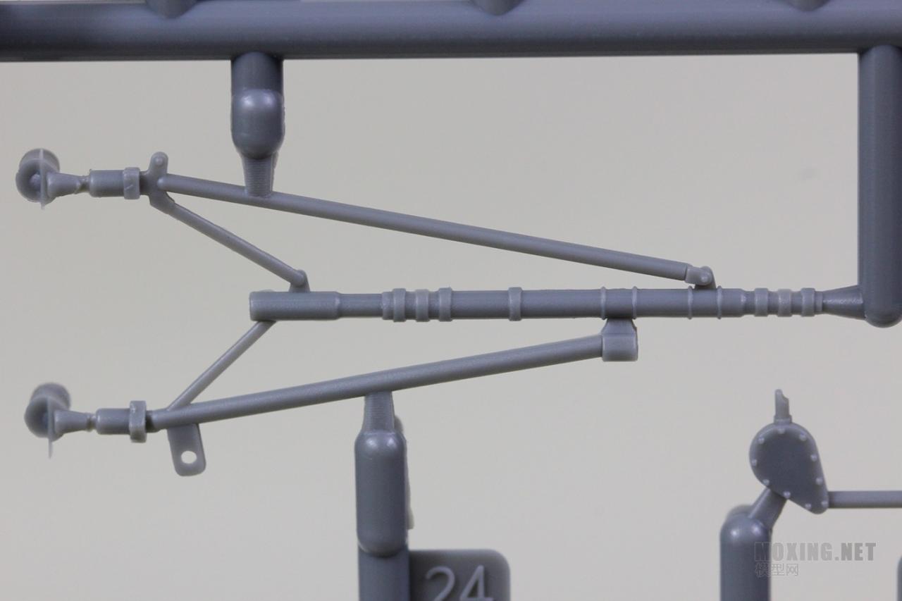 [模型网评测]威骏-1/48 P-40C