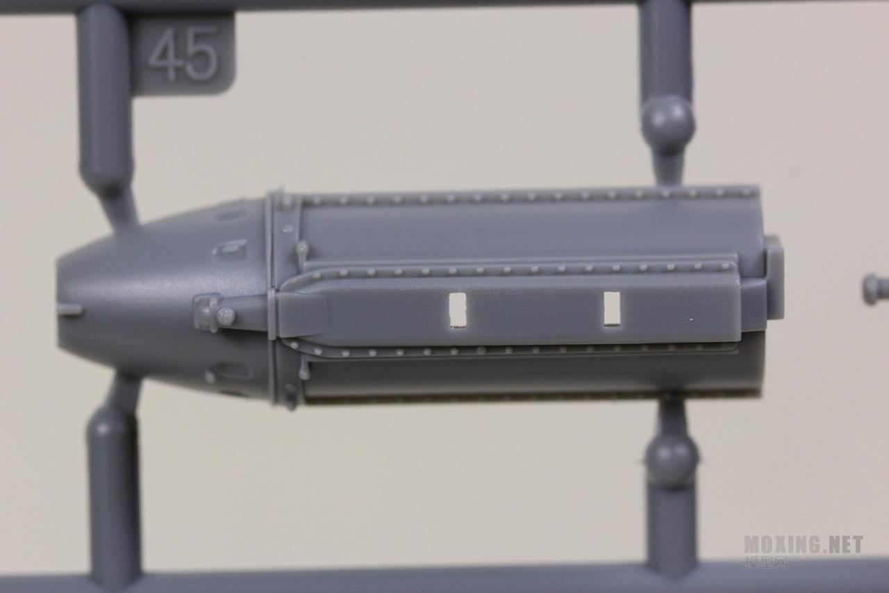 [模型网评测]威骏-1/48 P-40C