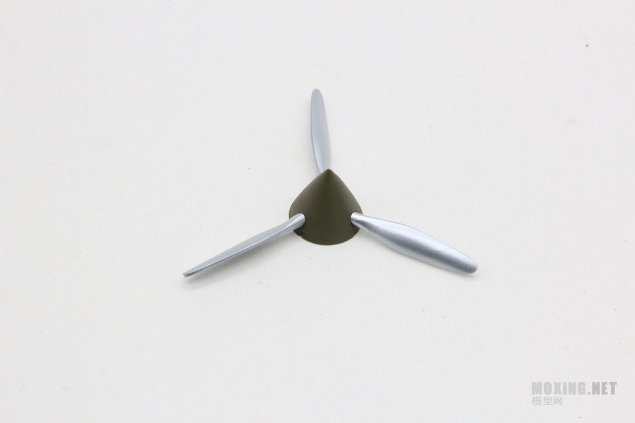 [模型网评测]威骏-1/48 P-40C