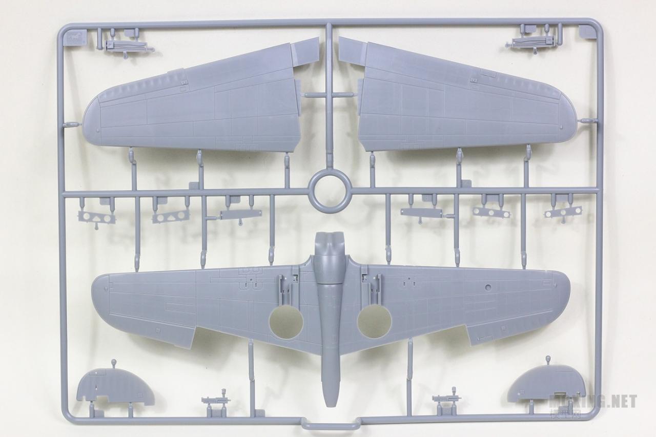[模型网评测]威骏-1/48 P-40C