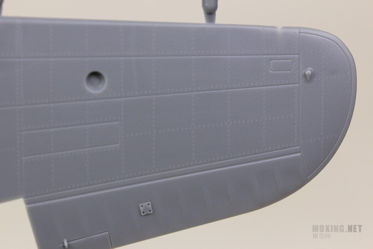 [模型网评测]威骏-1/48 P-40C