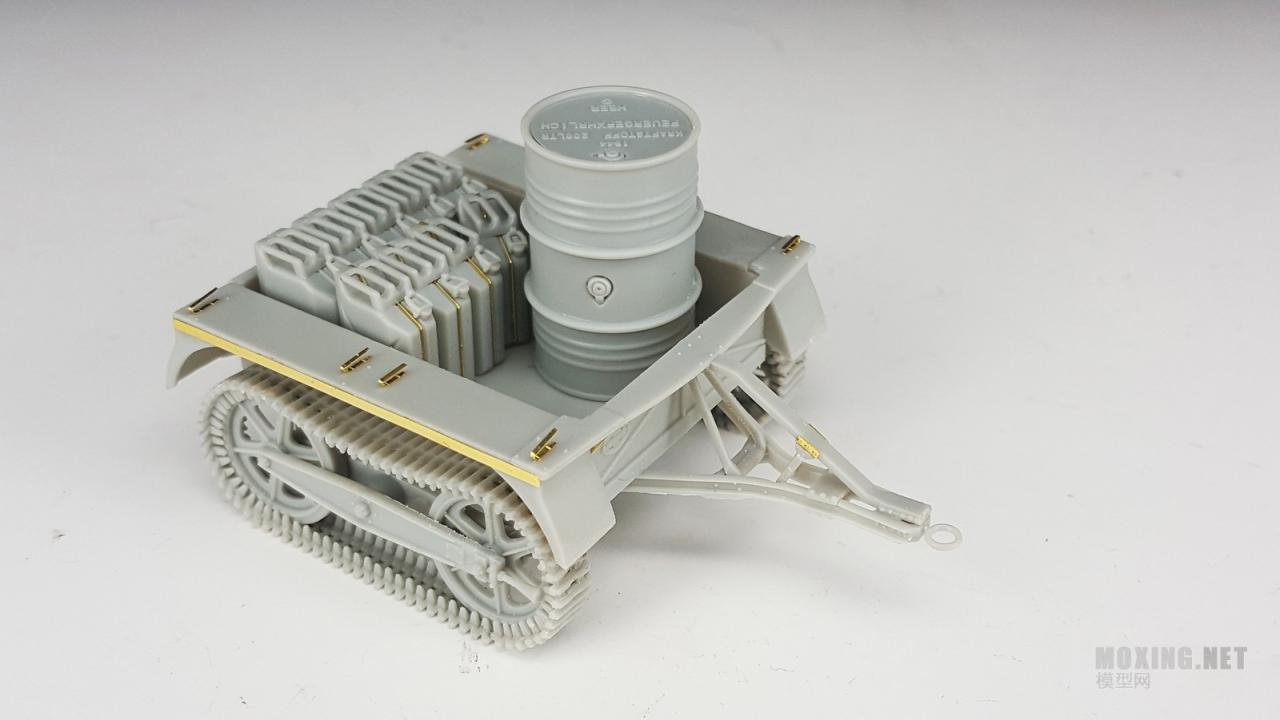 [模型网评测]威骏-1/35德国通用供油拖载车(AB3579)-开盒 - 第1张  | 制作坦克模型记录