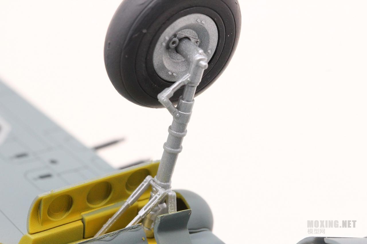 [模型网评测]威骏-1/48 P-40C