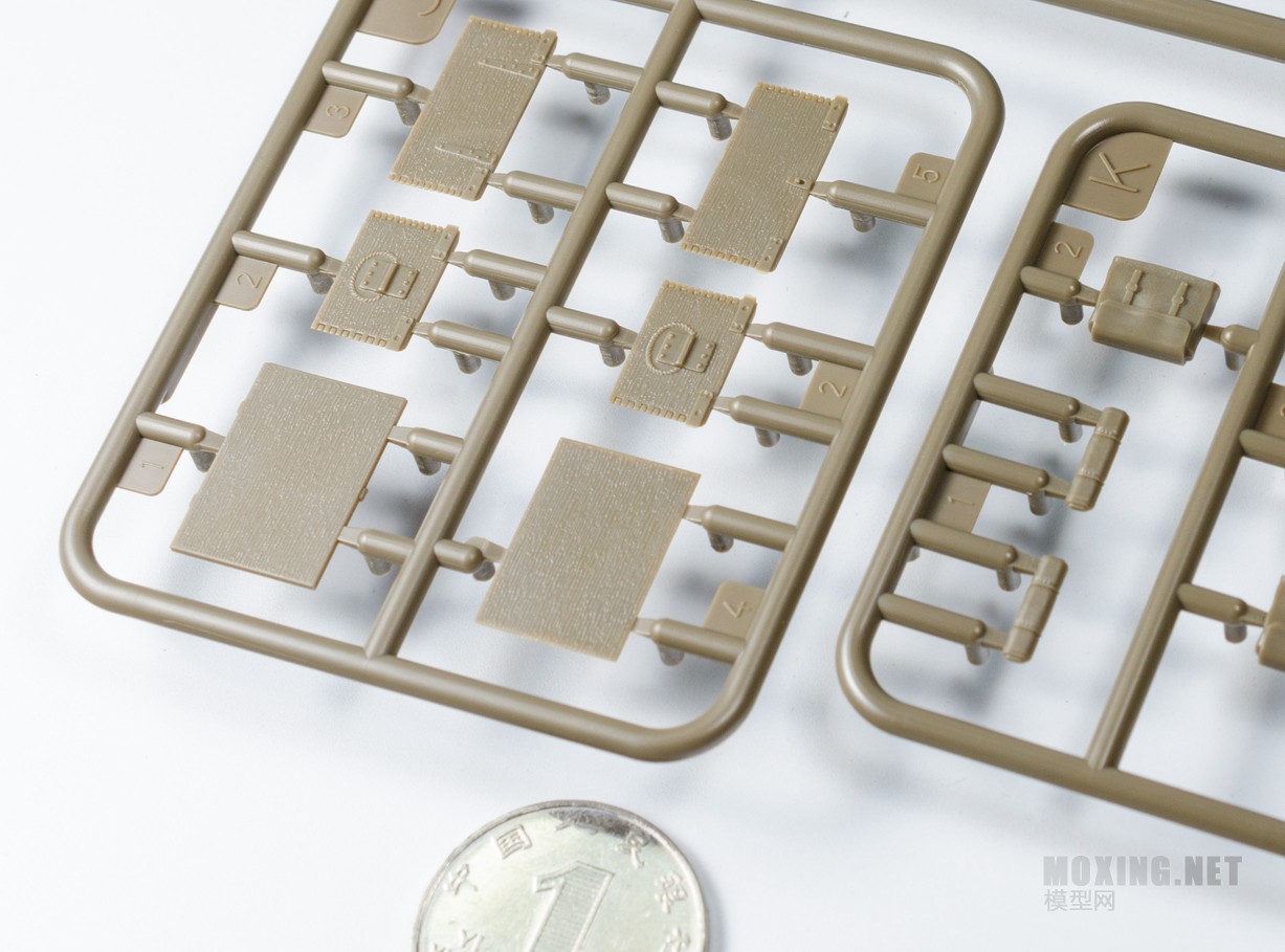[模型网评测]威骏(CB35189)-1/35英军劳埃德MK.II履带式牵引车及6磅反坦克炮-开盒 - 第3张  | 制作坦克模型记录