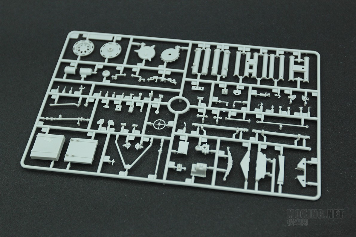 [模型网评测]威骏-1/35德军SWS供弹车及装甲货运车(二合一)(CB35214)-简介与开盒 - 第7张  | 制作坦克模型记录