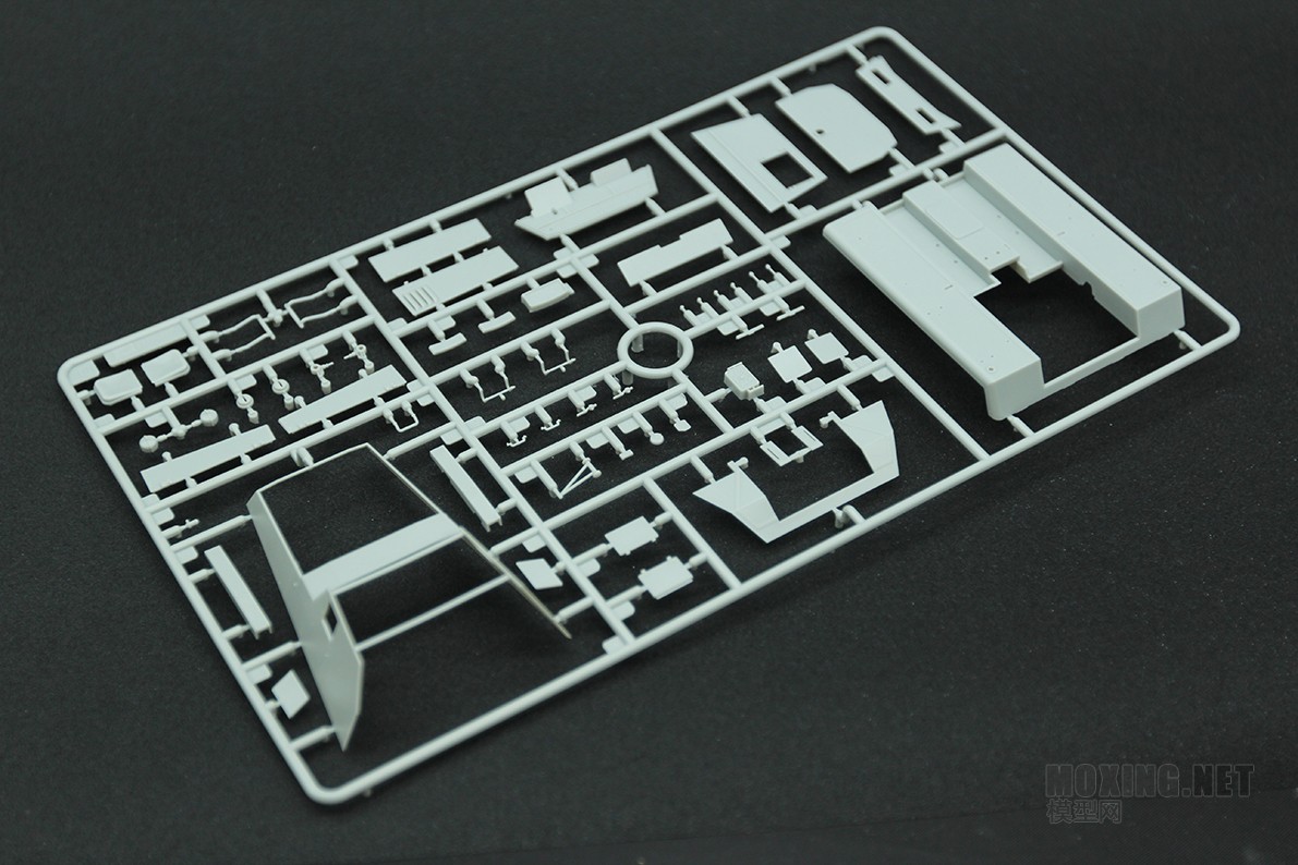 [模型网评测]威骏-1/35德军SWS供弹车及装甲货运车(二合一)(CB35214)-简介与开盒 - 第1张  | 制作坦克模型记录
