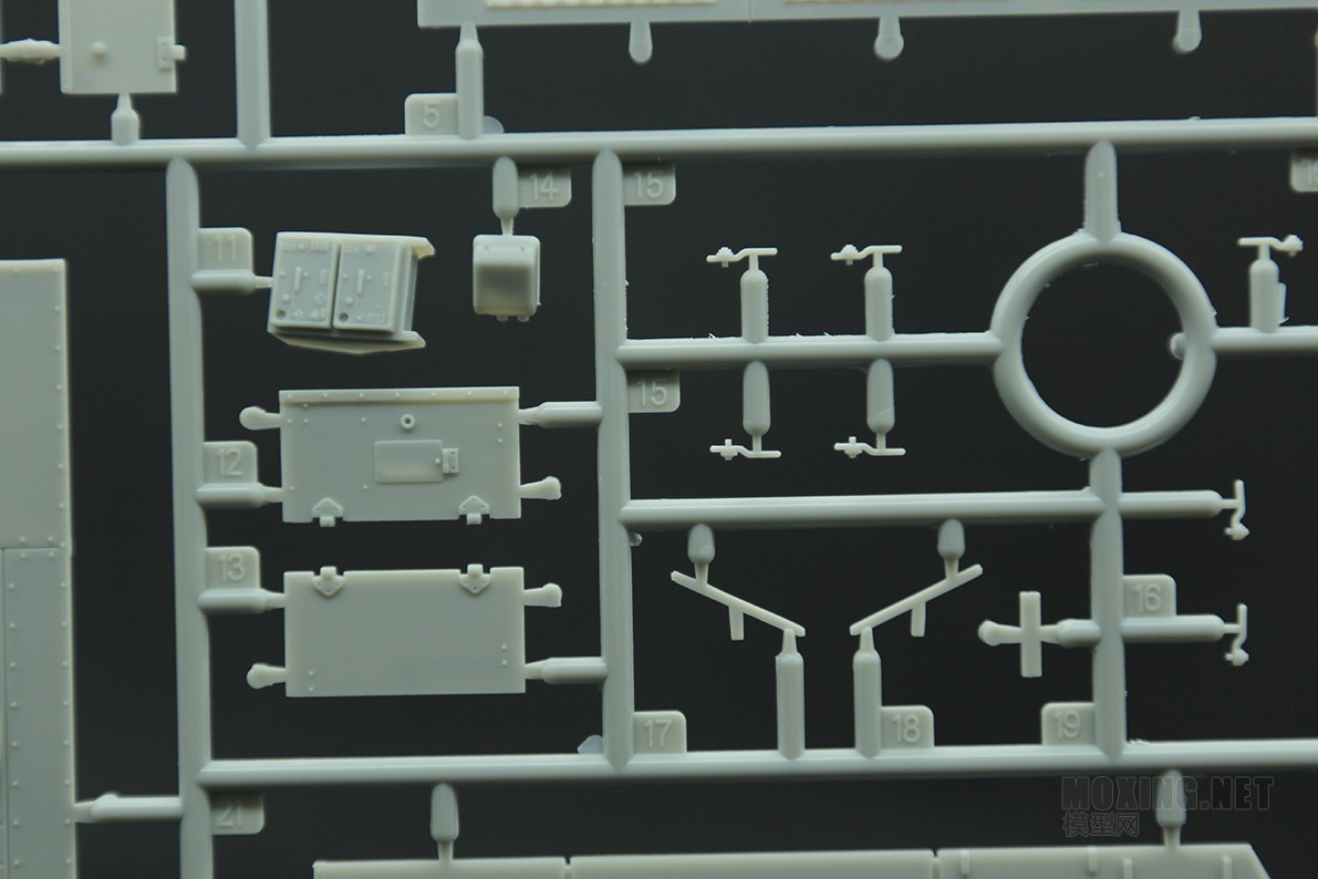 [模型网评测]威骏-1/35德军SWS供弹车及装甲货运车(二合一)(CB35214)-简介与开盒 - 第9张  | 制作坦克模型记录