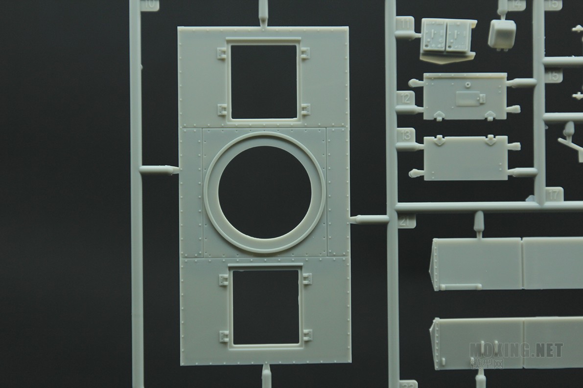 [模型网评测]威骏-1/35德军SWS供弹车及装甲货运车(二合一)(CB35214)-简介与开盒 - 第12张  | 制作坦克模型记录