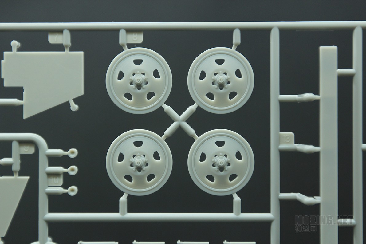 [模型网评测]威骏-1/35德军SWS供弹车及装甲货运车(二合一)(CB35214)-简介与开盒 - 第4张  | 制作坦克模型记录