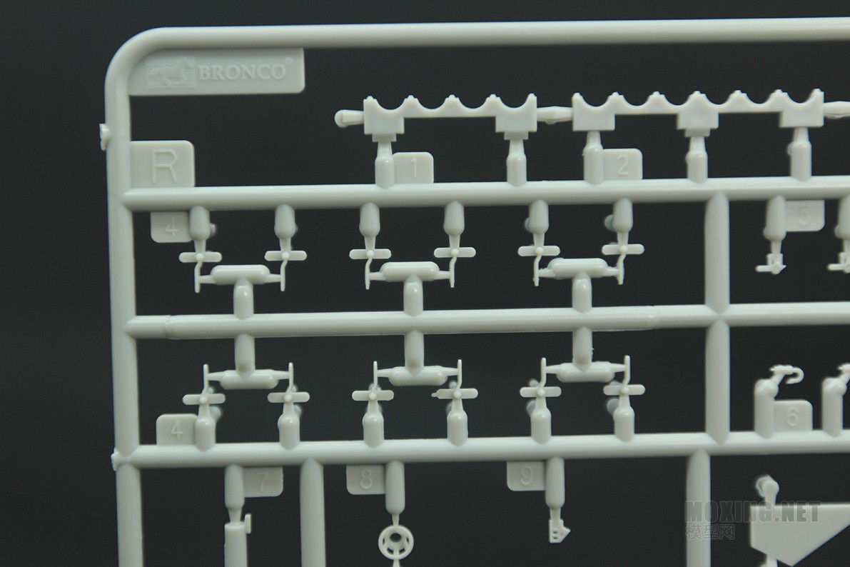 [模型网评测]威骏-1/35德军SWS供弹车及装甲货运车(二合一)(CB35214)-简介与开盒 - 第12张  | 制作坦克模型记录