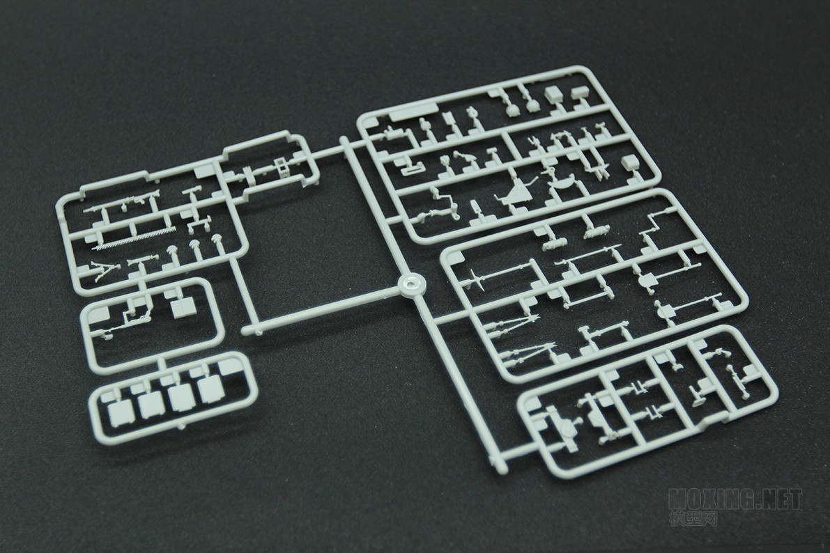 [模型网评测]威骏-1/35德军SWS供弹车及装甲货运车(二合一)(CB35214)-简介与开盒 - 第1张  | 制作坦克模型记录