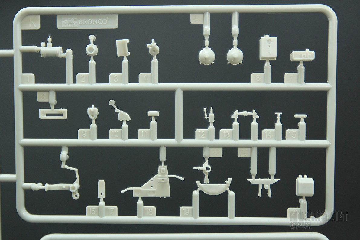 [模型网评测]威骏-1/35德军SWS供弹车及装甲货运车(二合一)(CB35214)-简介与开盒 - 第6张  | 制作坦克模型记录