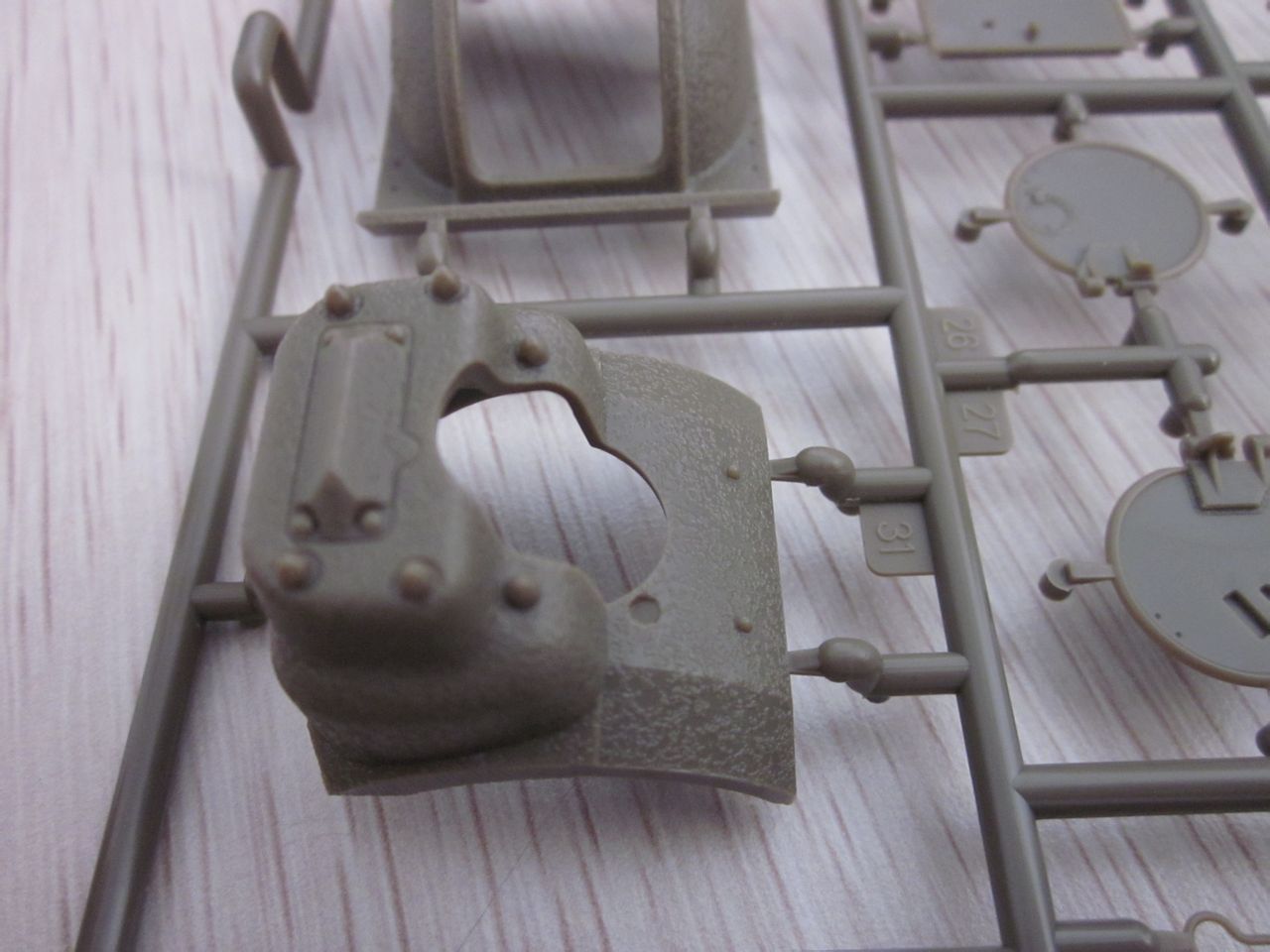 [开盒评测]威骏-1/35苏联SU-152(KV-14)43年9月生产型(CB35109)-封绘 - 第8张  | 制作坦克模型记录