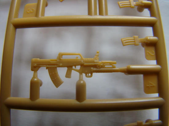 [开盒评测]威骏-1/35中国人民解放军单兵现用轻武器组(AB3537)-封绘 - 第4张  | 制作坦克模型记录